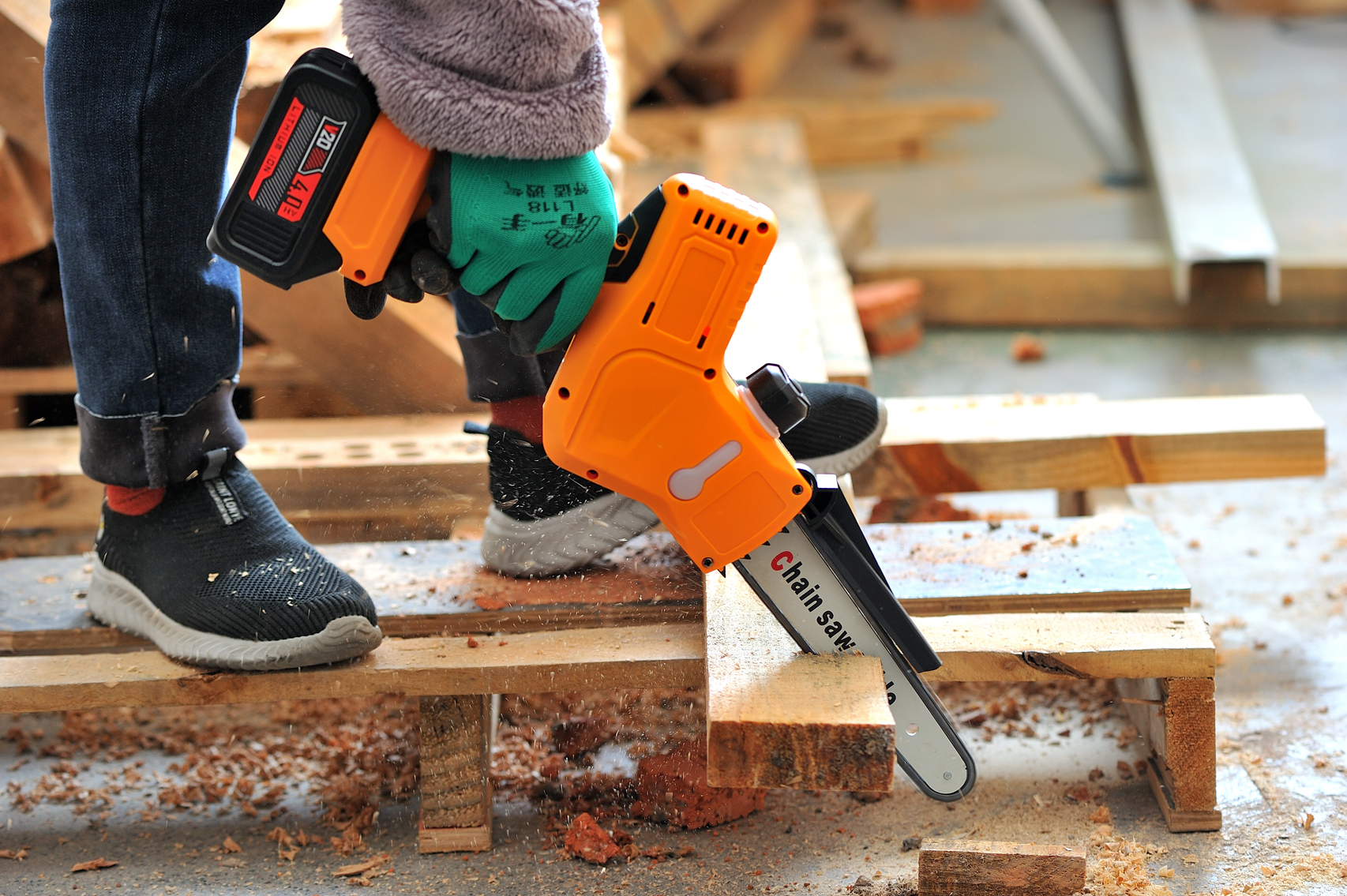 chainsaw